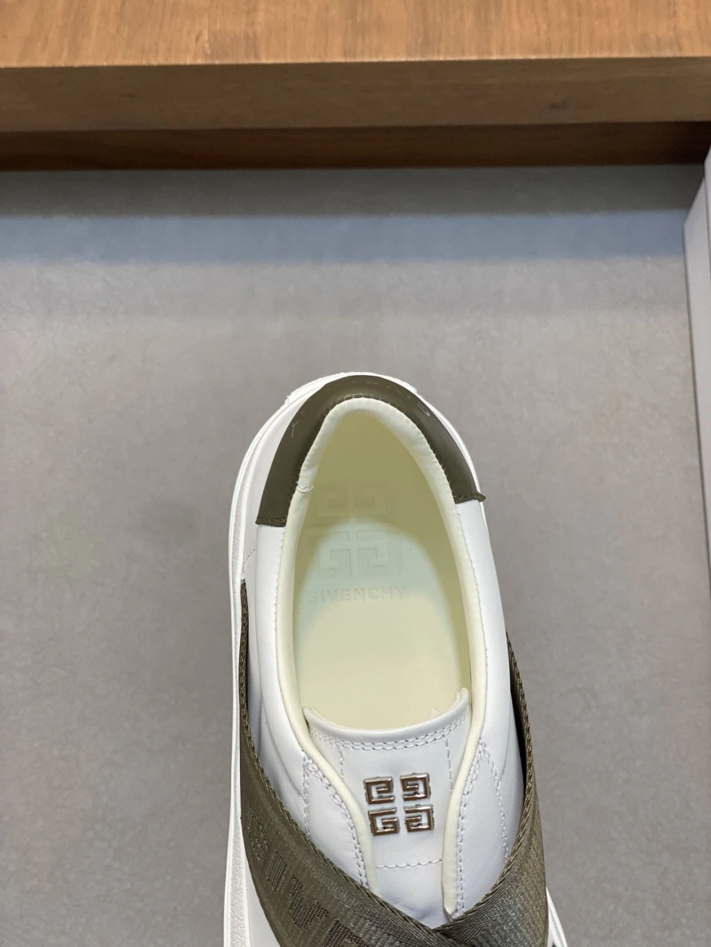 GoAnywhere Gxvxnchy Sneakers 154209