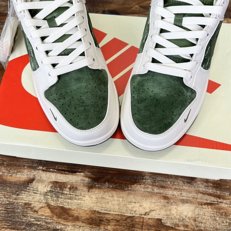Trendsetting Nxkx Sneakers 199742