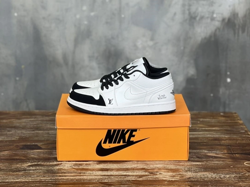 Trendsetting Nxkx Sneakers 199739