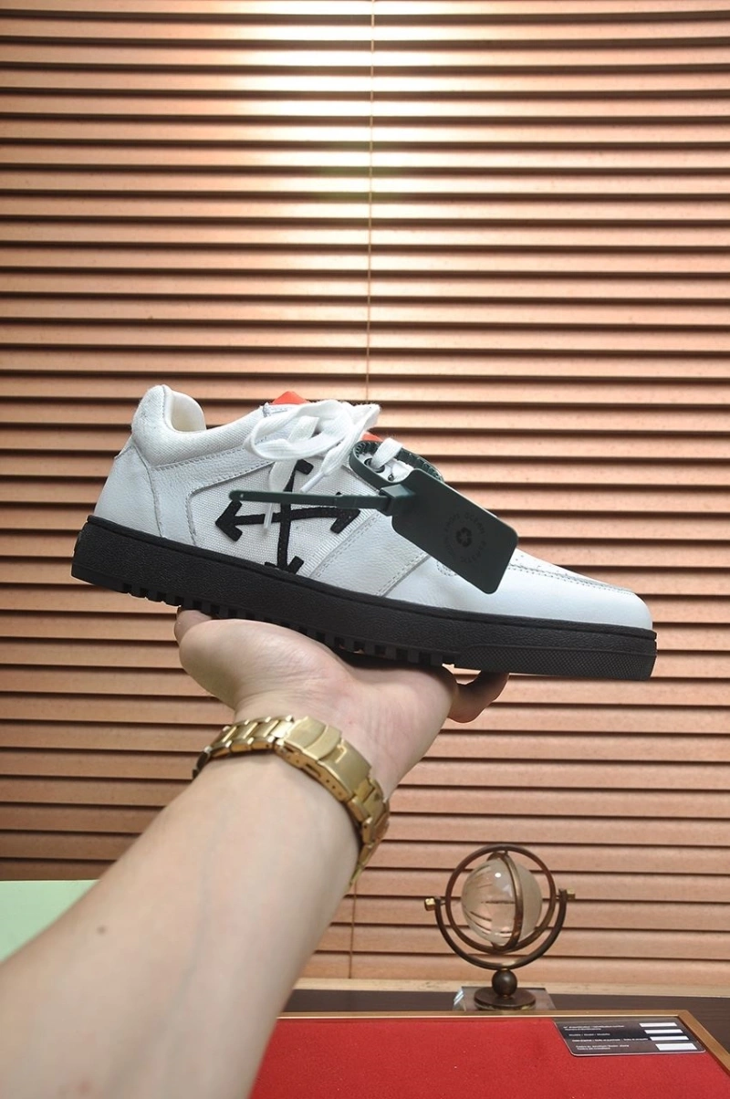 Versatile Off-Whxtx Sneakers 207802