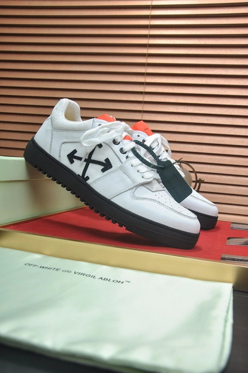 Versatile Off-Whxtx Sneakers 207802
