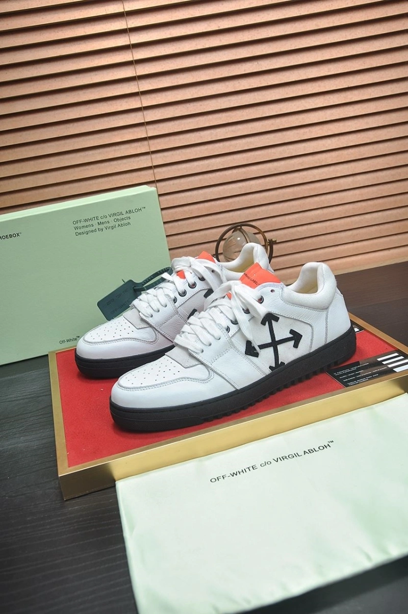 Versatile Off-Whxtx Sneakers 207802