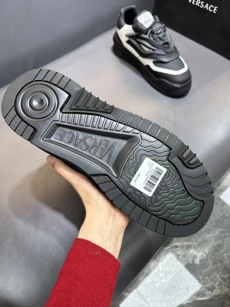 Soft Gxvxnchy Sneakers 154203