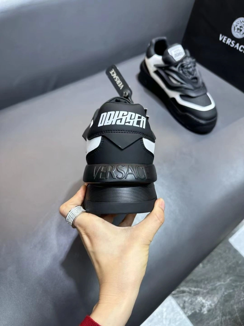 Soft Gxvxnchy Sneakers 154203