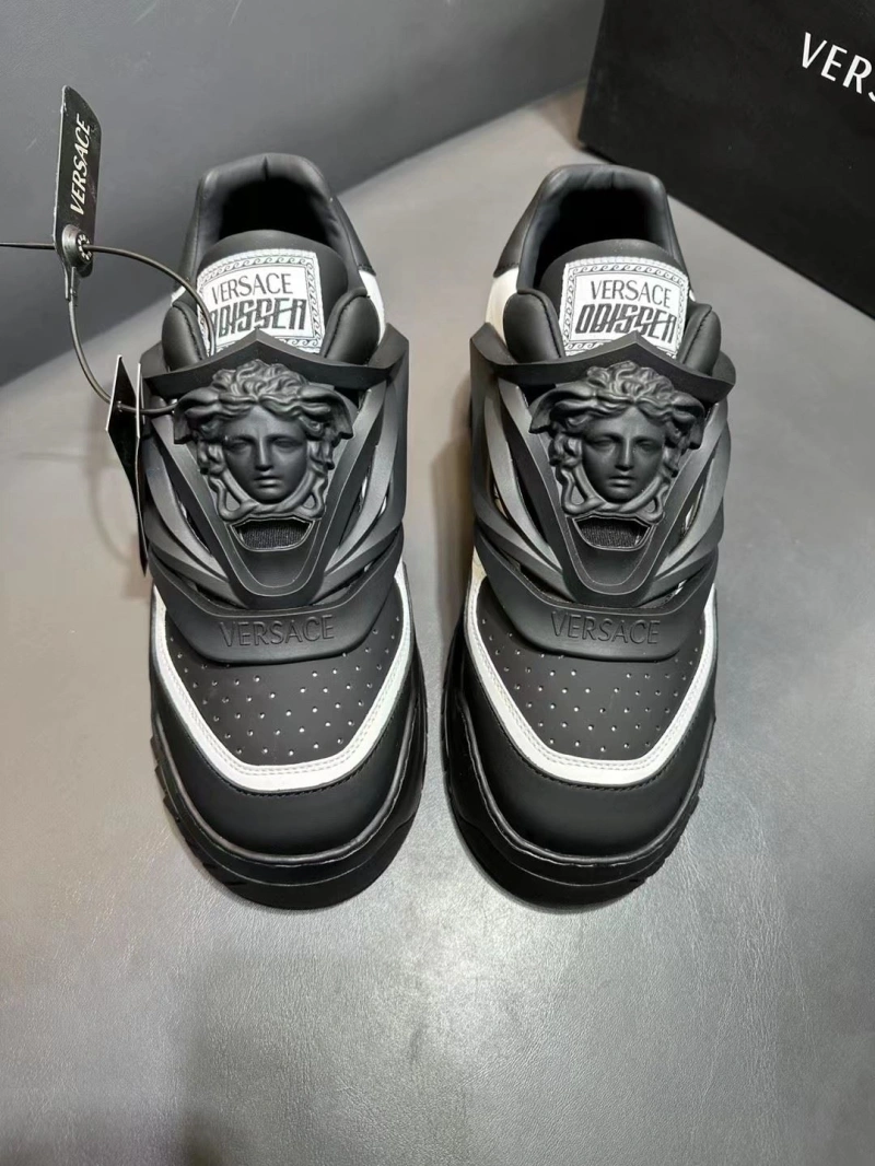 Soft Gxvxnchy Sneakers 154203