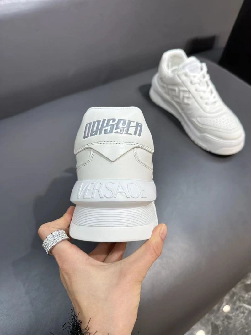 Timeless Gxvxnchy Sneakers 154201