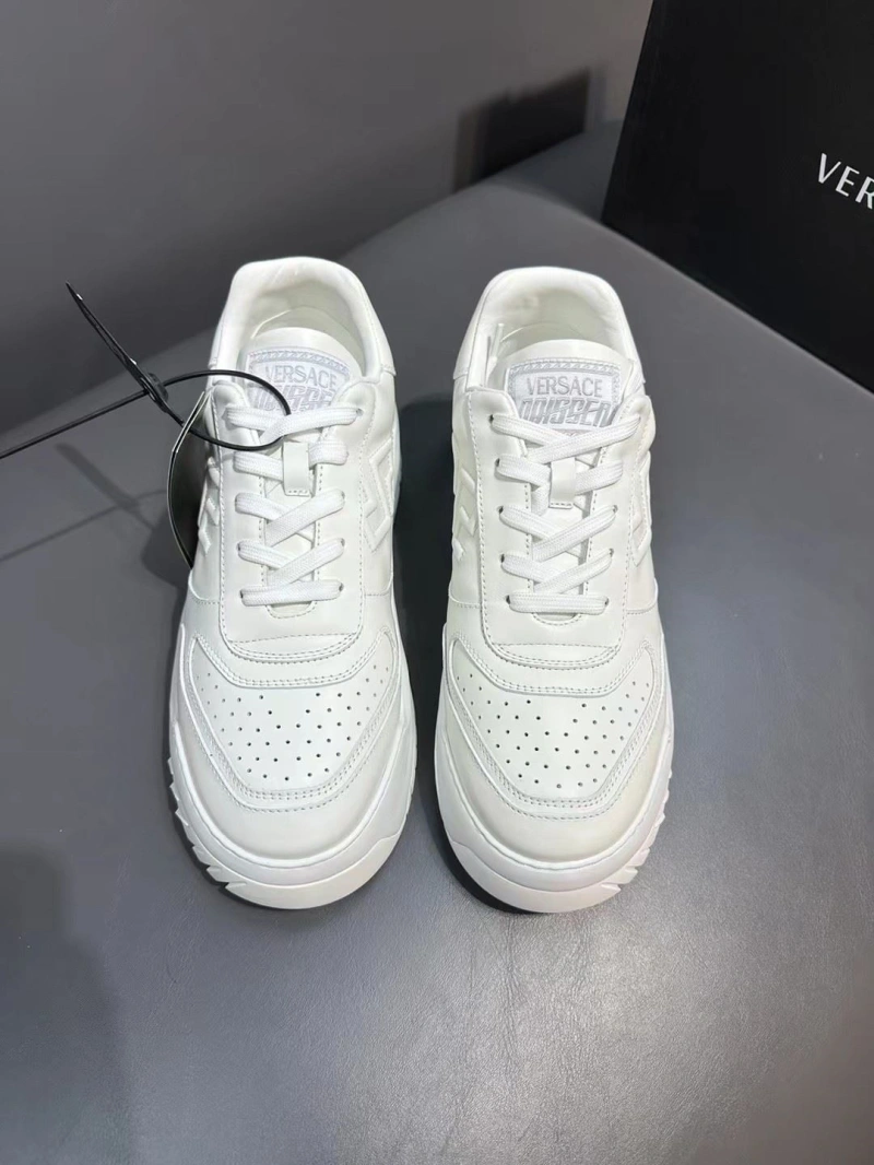 Timeless Gxvxnchy Sneakers 154201