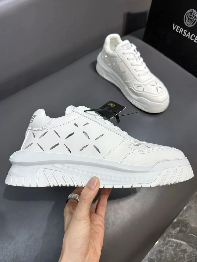 Gxvxnchy Sneakers ModernLook 154196