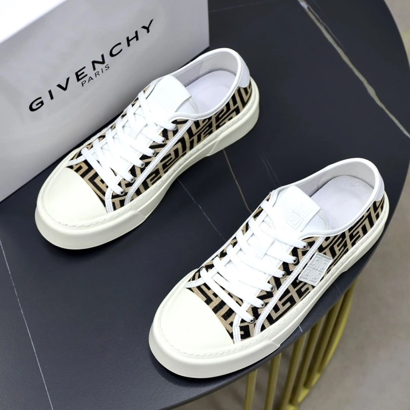 Gxvxnchy Sneakers Lightweight 154186
