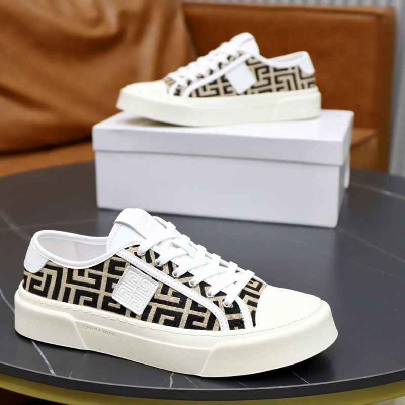 Gxvxnchy Sneakers Lightweight 154186