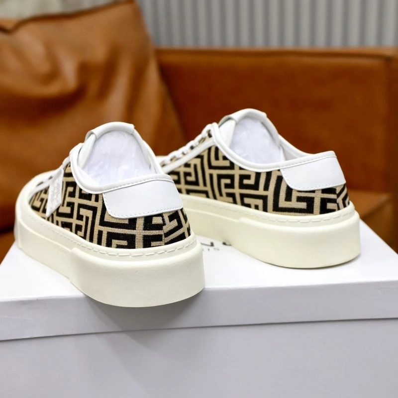 Gxvxnchy Sneakers Lightweight 154186