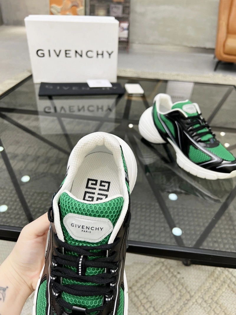 Functional Gxvxnchy Sneakers 154191