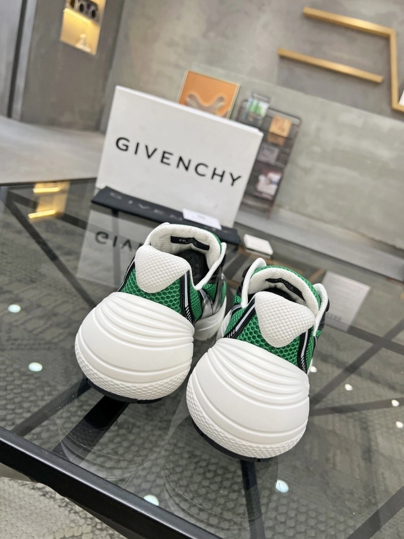 Functional Gxvxnchy Sneakers 154191