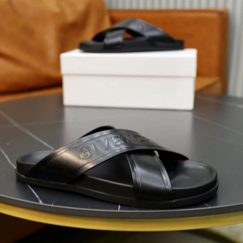 Gxvxnchy Slippers StreetReady 154409