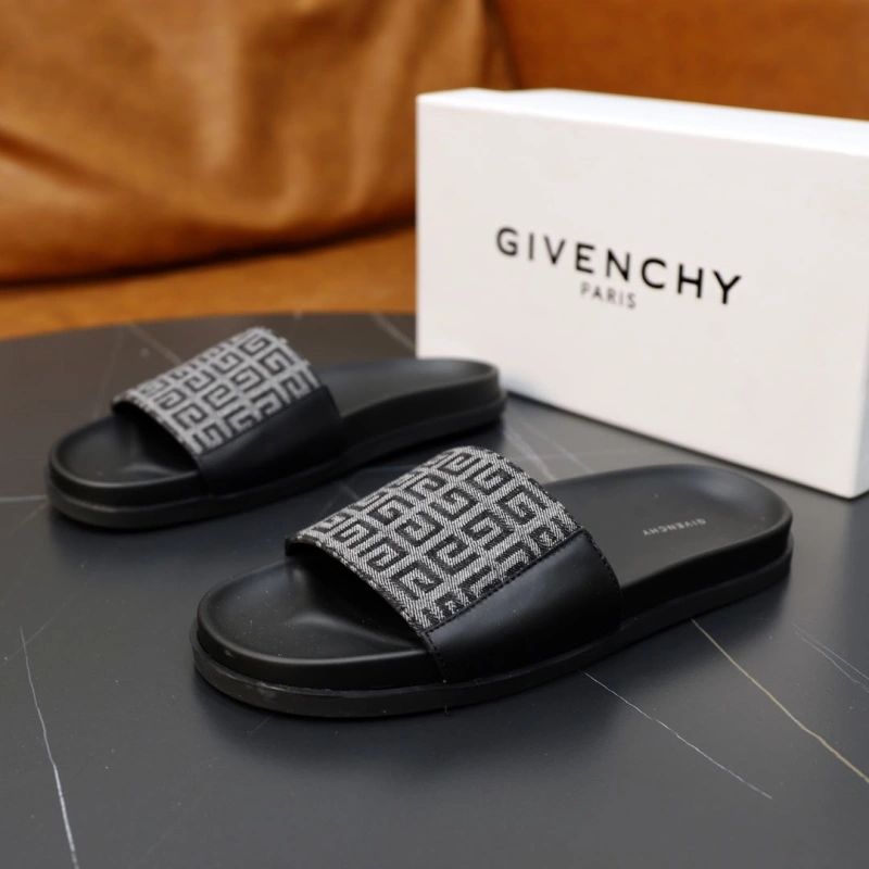 Efficient Gxvxnchy Slippers 154381