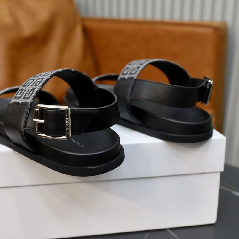 Soft Gxvxnchy Slippers 154379