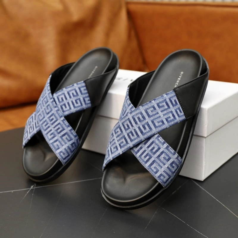 EyeCatching Gxvxnchy Slippers 154375