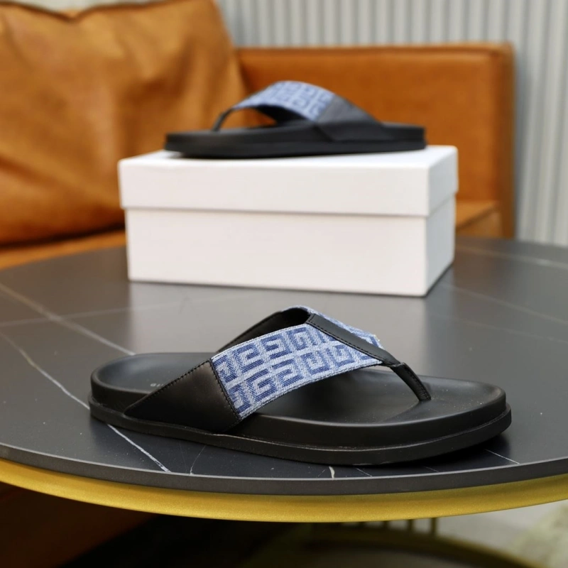 Gxvxnchy Slippers Sleek 154373