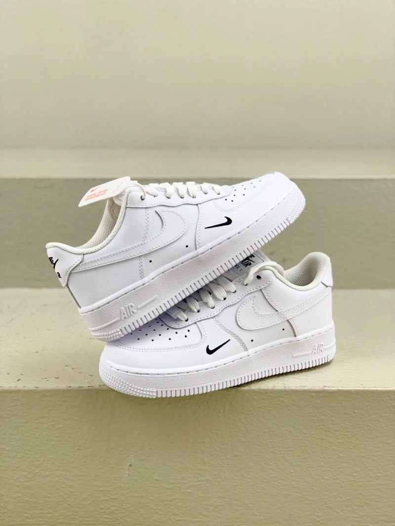 Resilient Nxkx Sneakers 199724