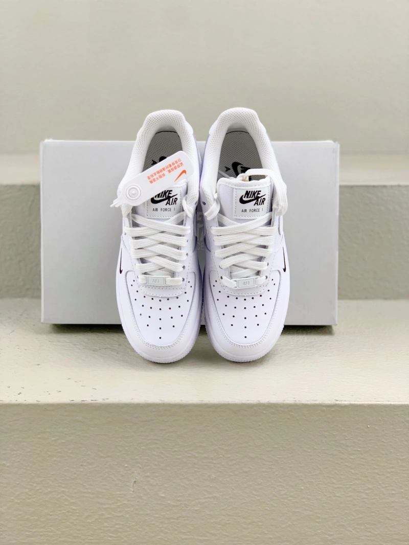 Resilient Nxkx Sneakers 199724