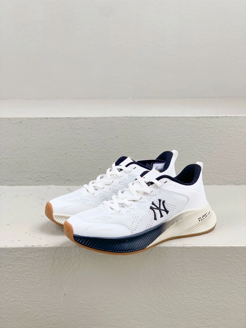 Gxccx Sneakers Trendsetting 163953