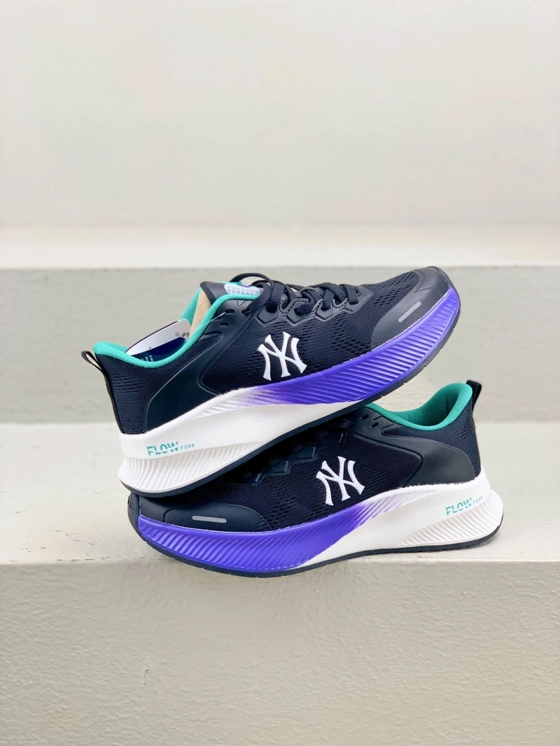 Gxccx Sneakers Sophisticated 163929