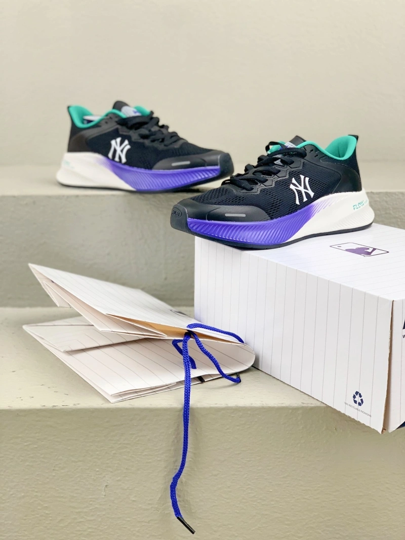 Gxccx Sneakers Sophisticated 163929