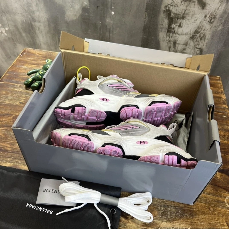 Bright Bxlxnciaga Sneakers 110036
