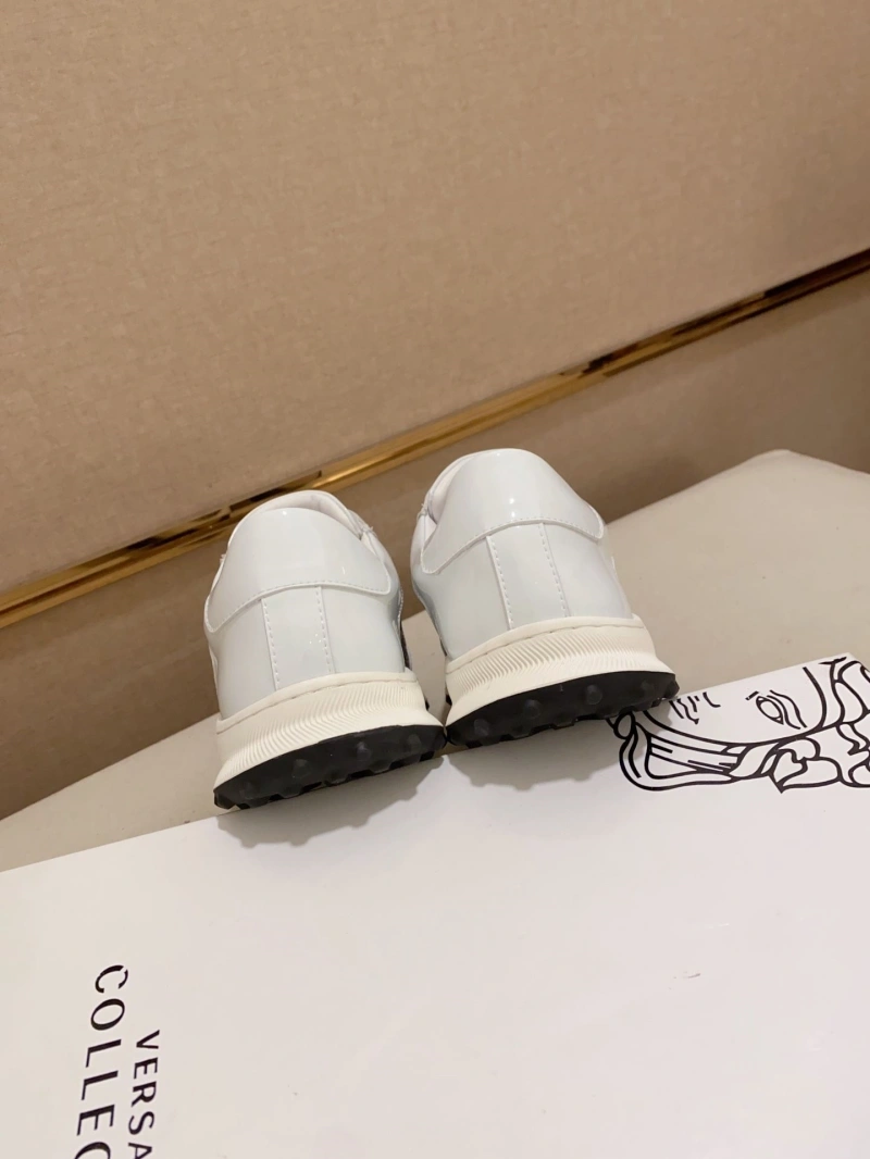 Gxvxnchy Sneakers Elegant 154183