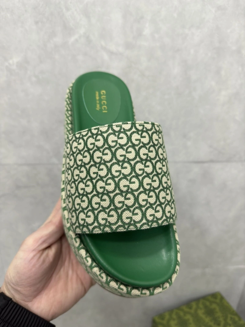 Gxccx Slippers Flexible 164184