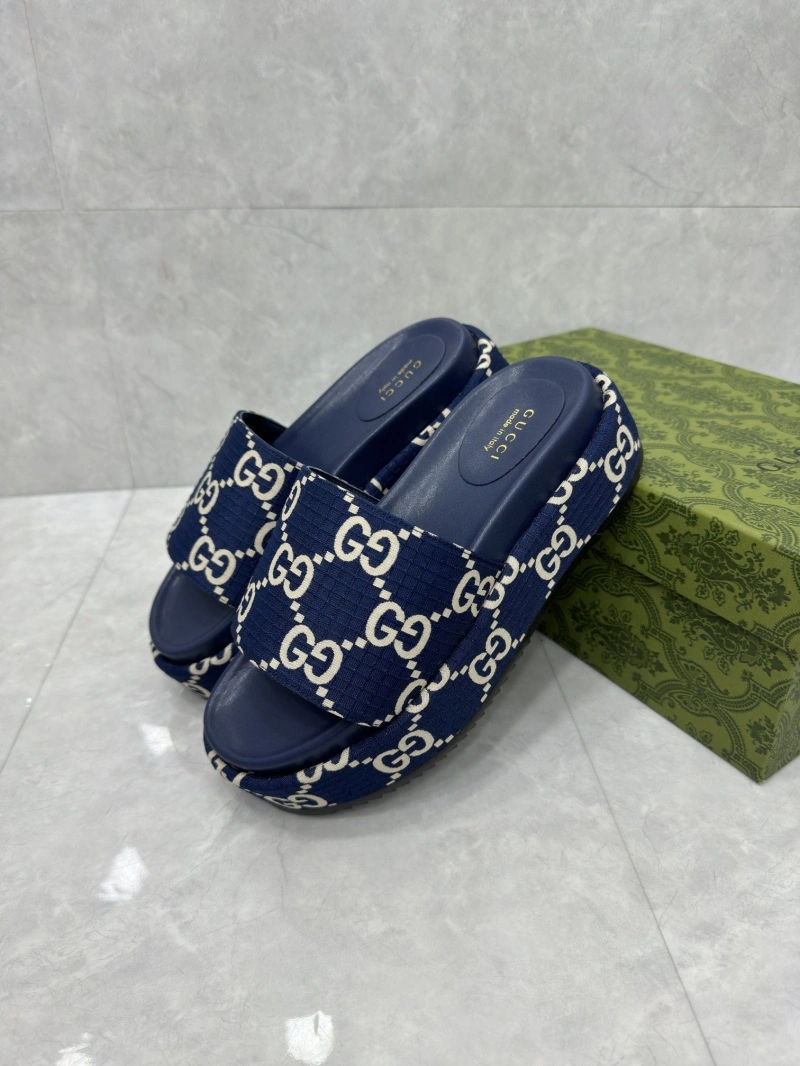 Gxccx Slippers Timeless 164161