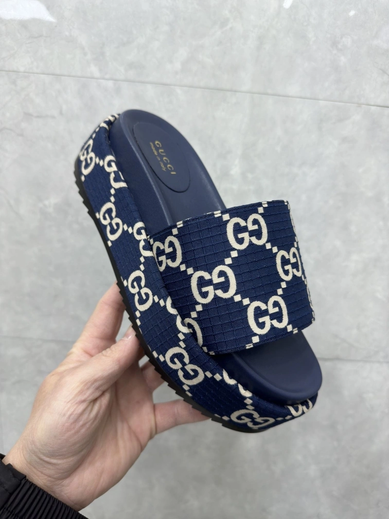 Gxccx Slippers Timeless 164161
