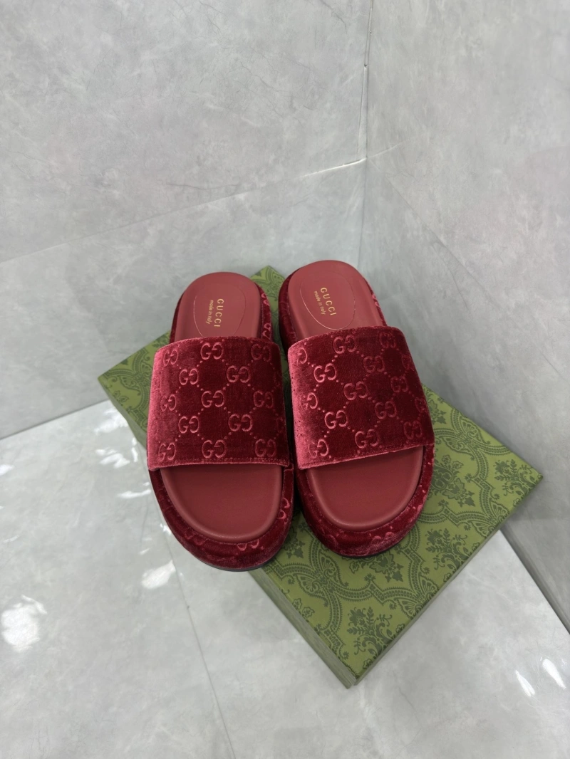 Gxccx Slippers Resilient 164159