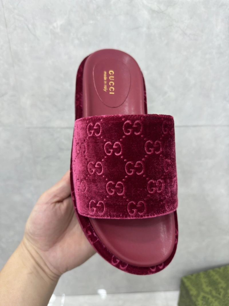 Gxccx Slippers Resilient 164159