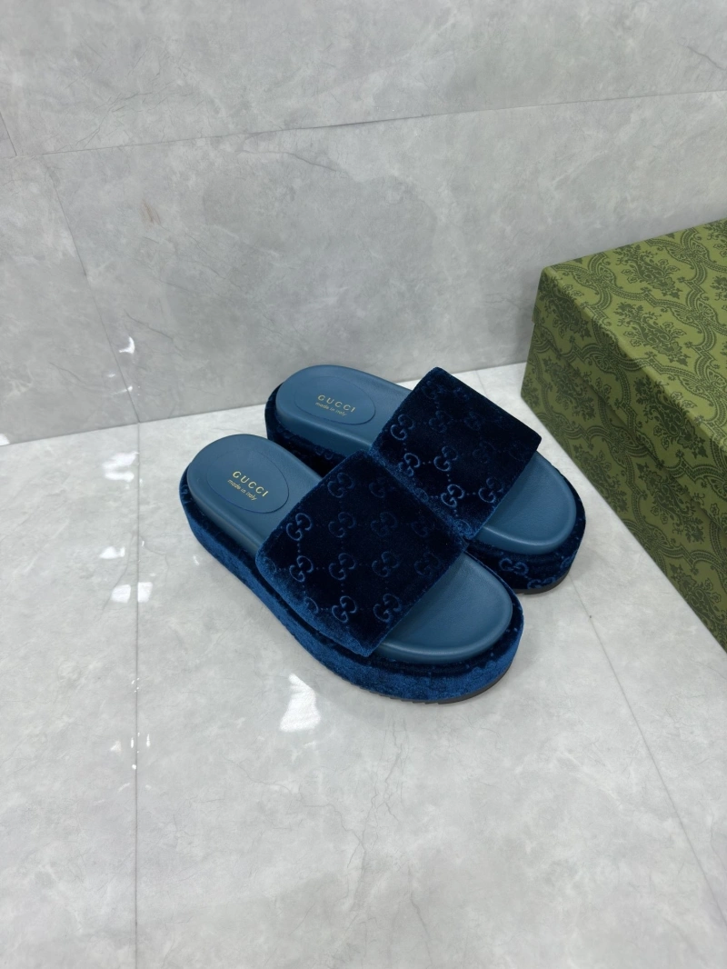 Cozy Gxccx Slippers 164162