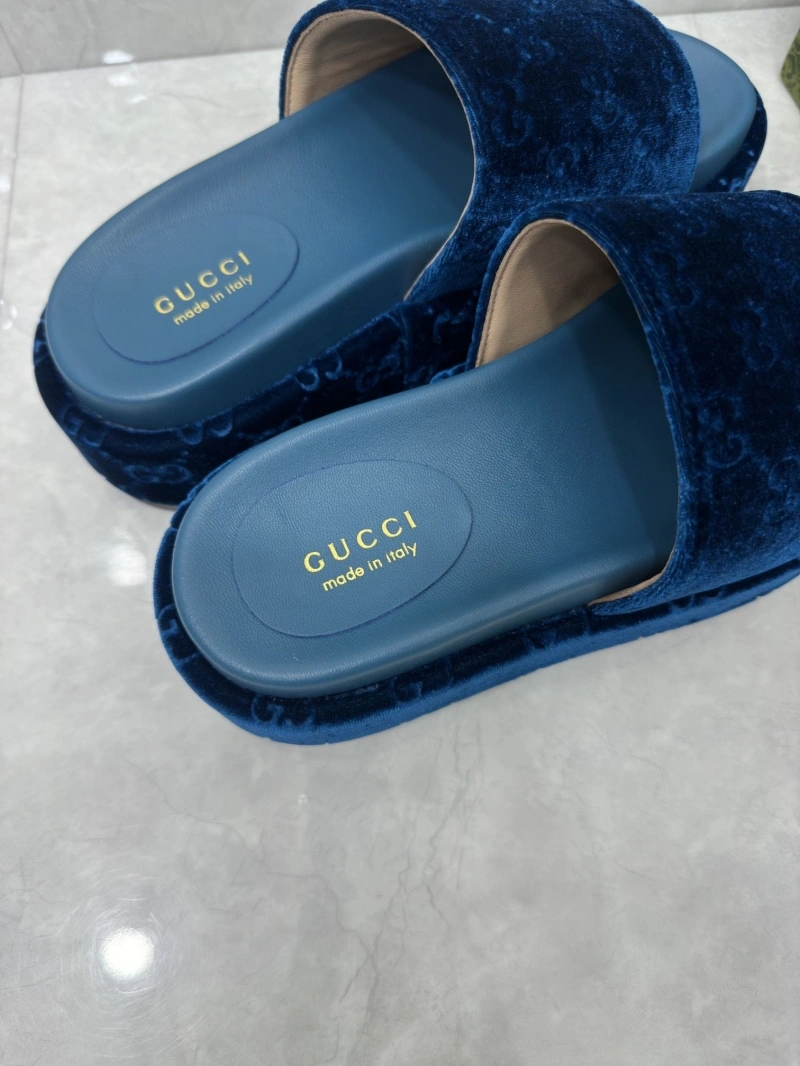 Cozy Gxccx Slippers 164162