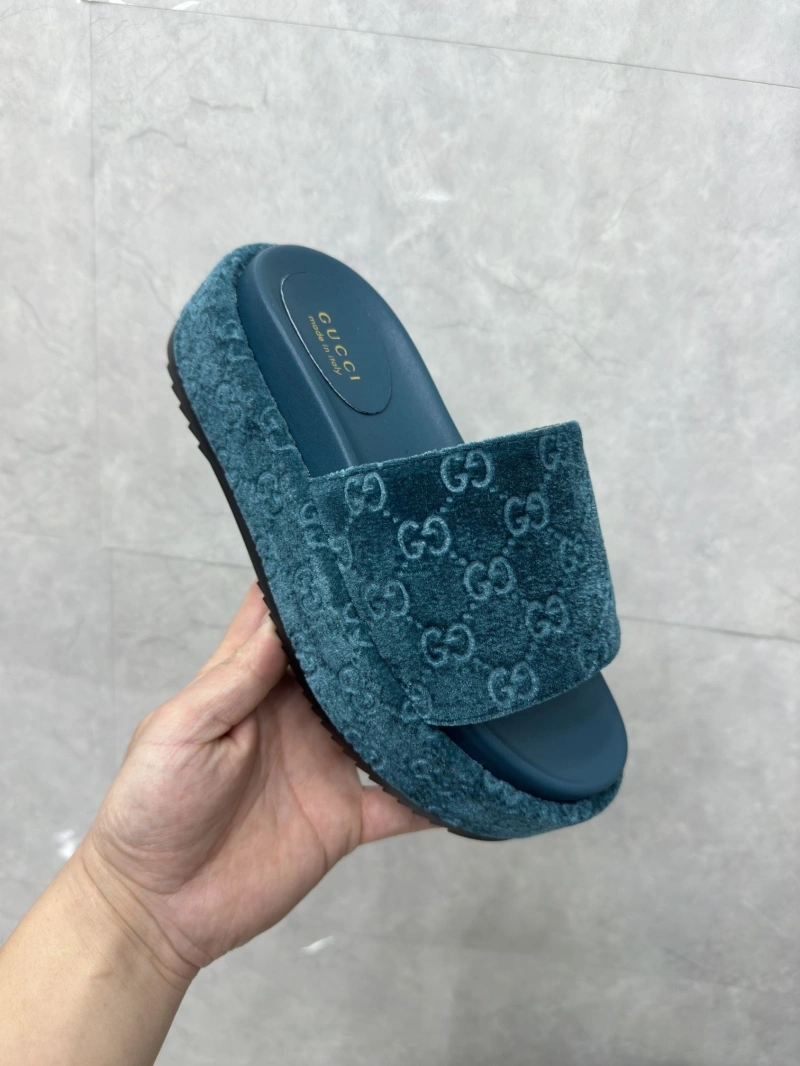 Gxccx Slippers Practical 164160
