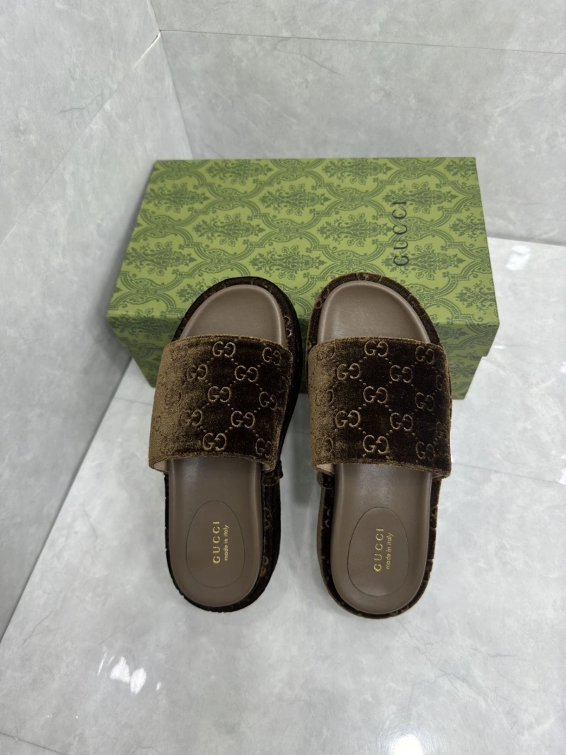 Gxccx Slippers Bold 164157
