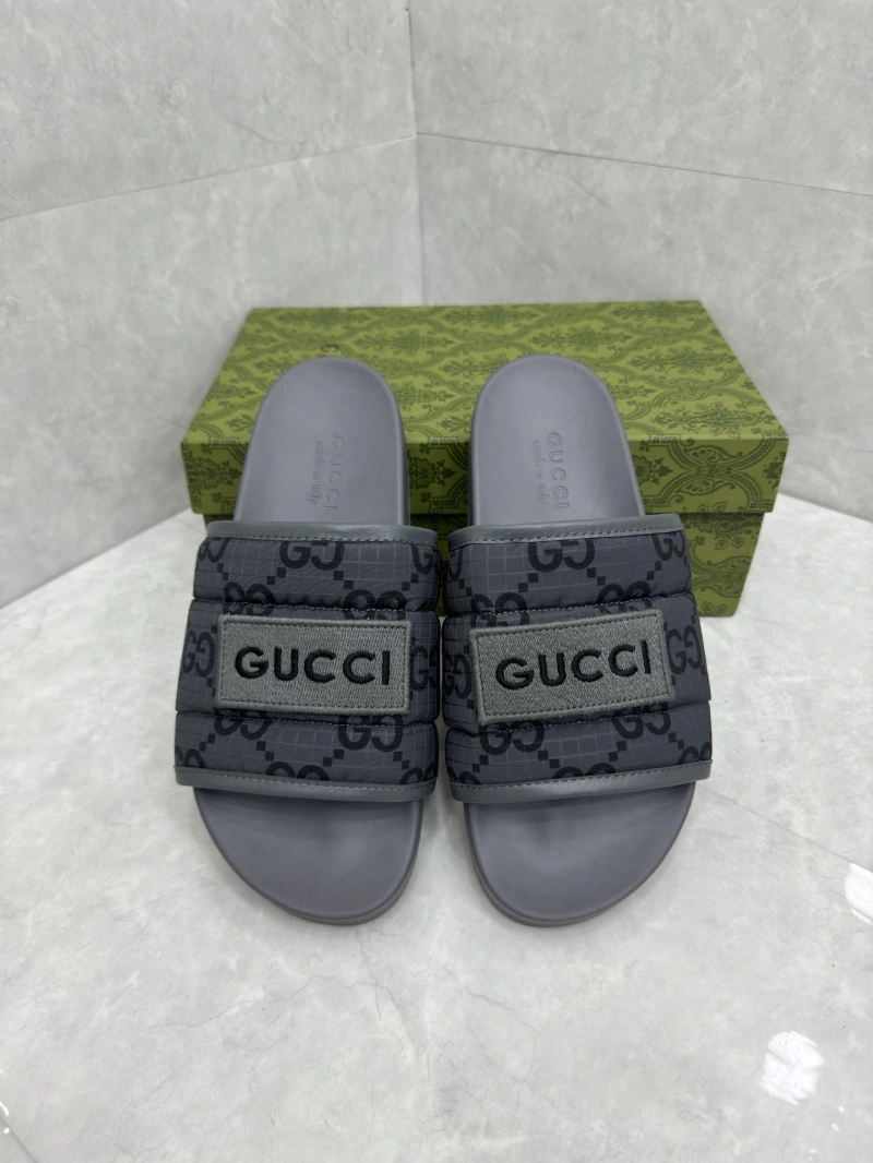 Affordable Gxccx Slippers 164152