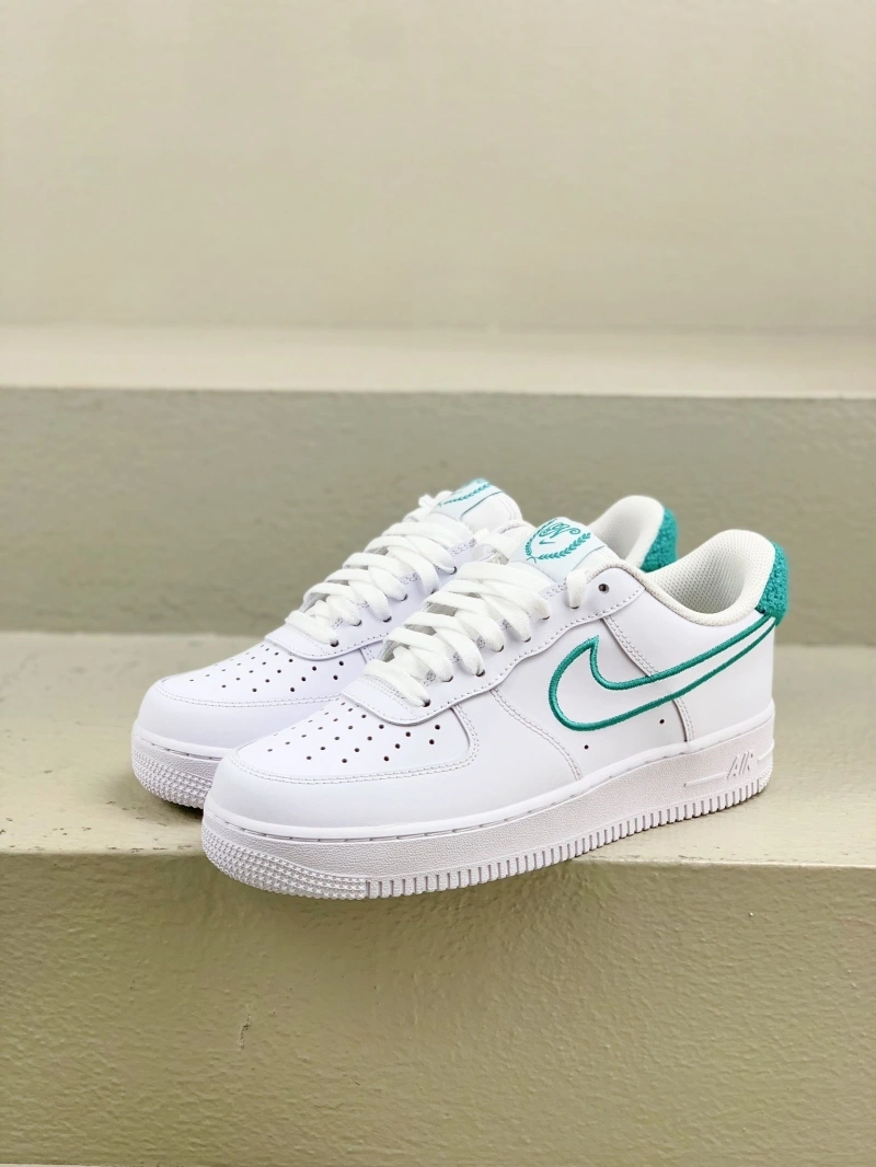 Refined Nxkx Sneakers 199682