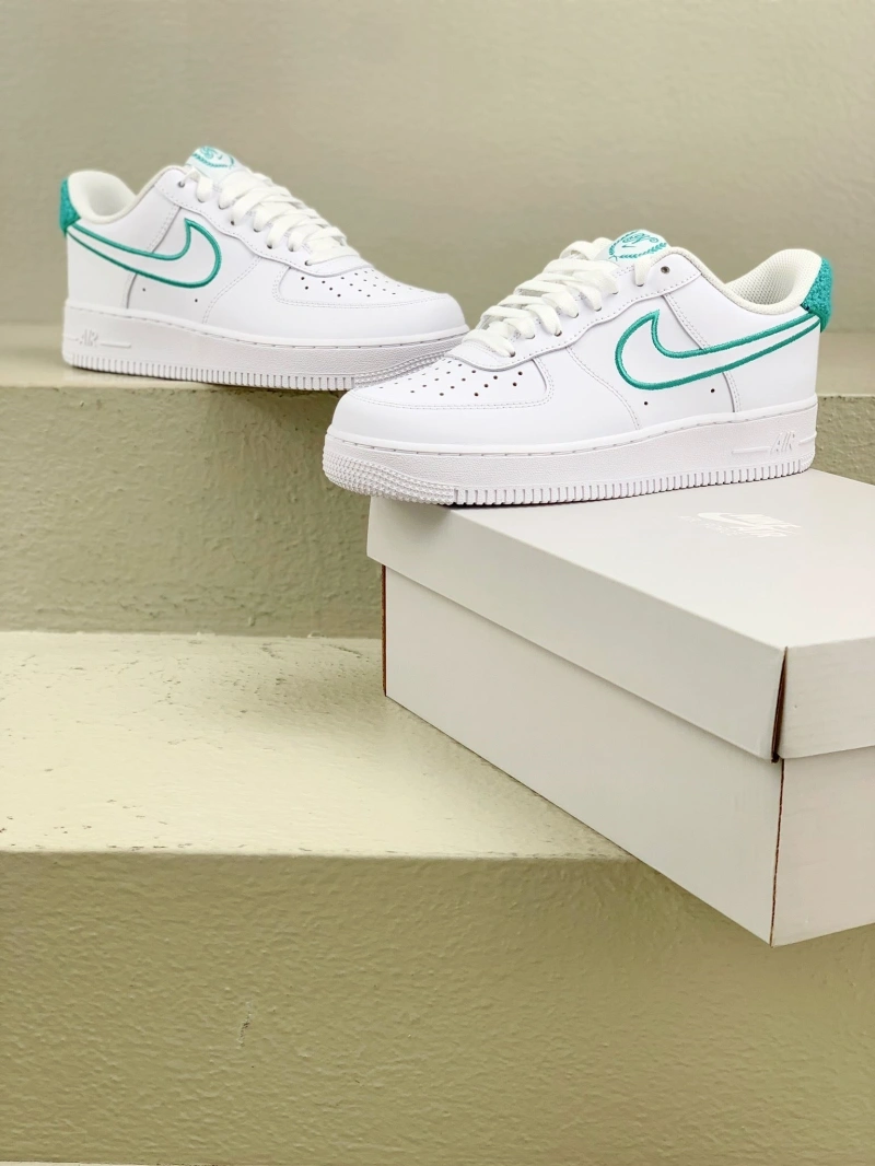 Refined Nxkx Sneakers 199682