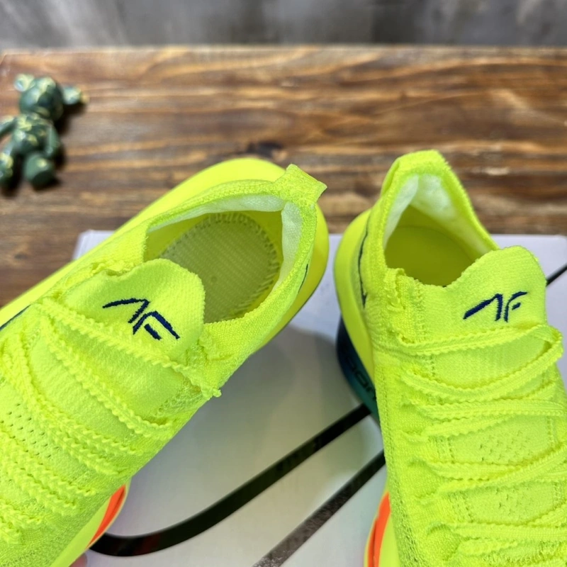 Bright Nxkx Sneakers 199662