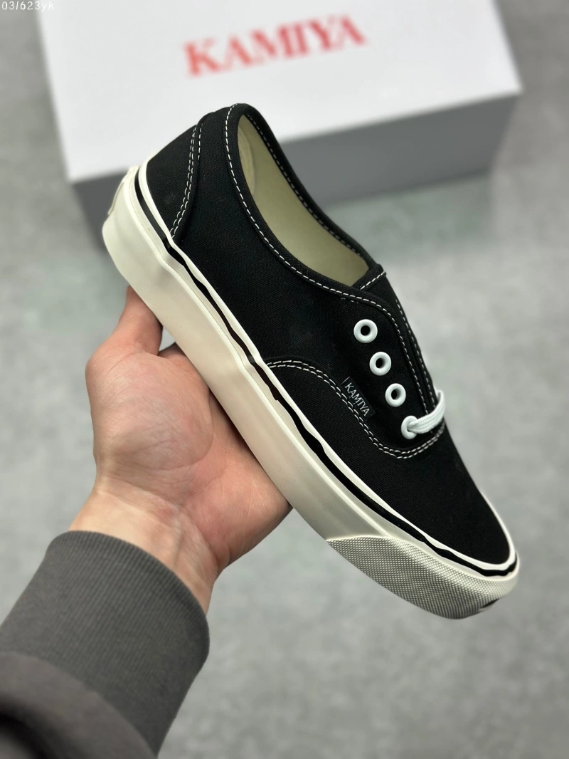 Sleek Othxr Sneakers 216140