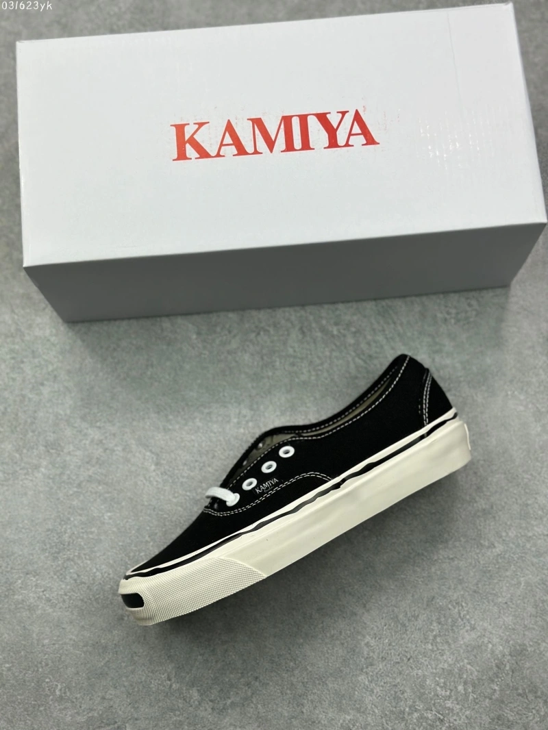 Sleek Othxr Sneakers 216140