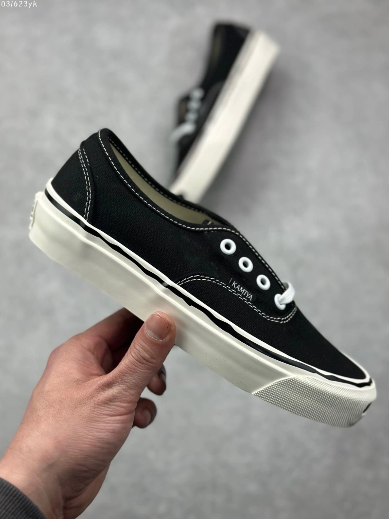 Sleek Othxr Sneakers 216140