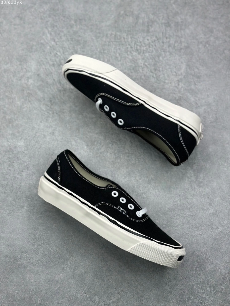 Sleek Othxr Sneakers 216140