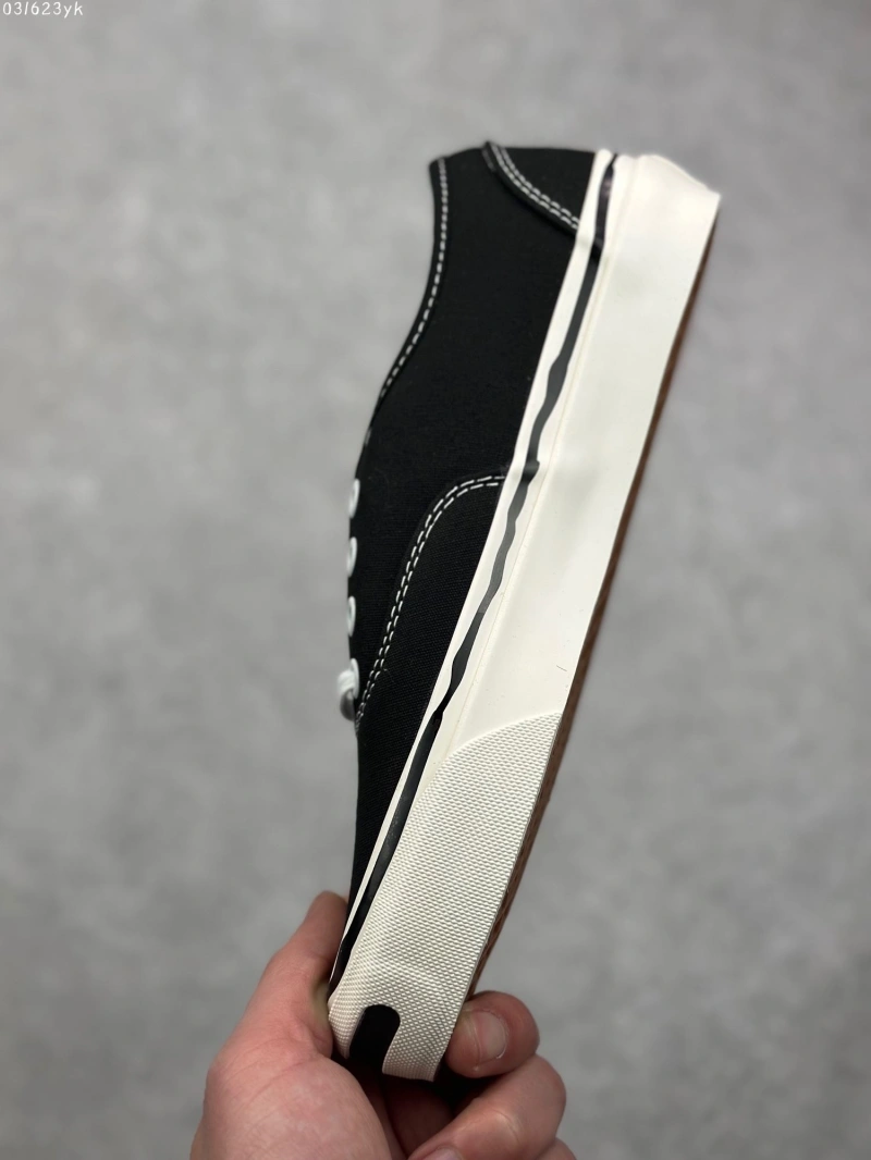 Sleek Othxr Sneakers 216140