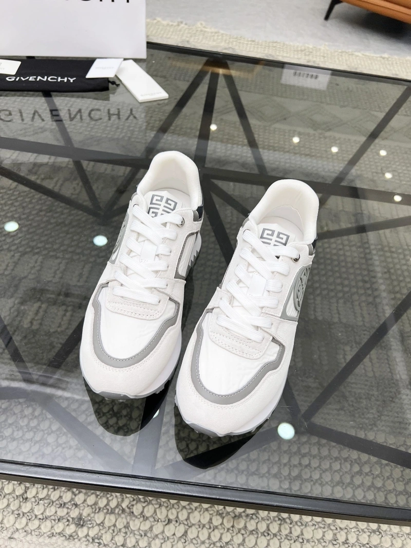 Gxvxnchy Sneakers Minimalist 154181
