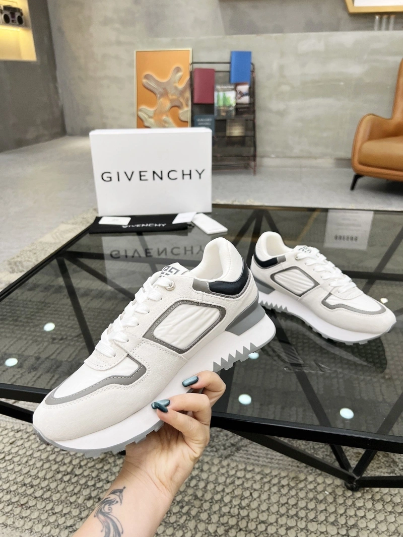 Gxvxnchy Sneakers Minimalist 154181