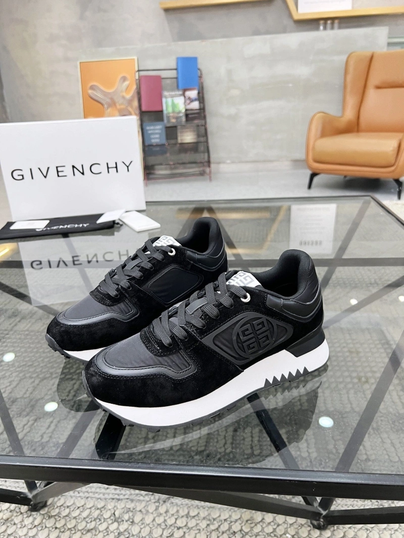 Modern Gxvxnchy Sneakers 154165
